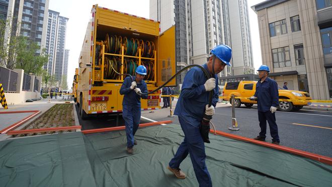 太阳报：曼联近10年14笔5000万镑以上引援，仅B费利马能算上成功